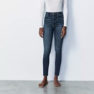 Zara Sculpt High Waist TRF Jeans Size 14
